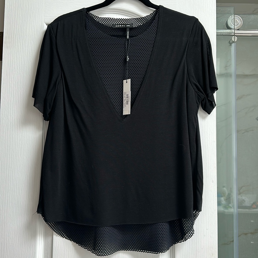 NWT KORAL tee
